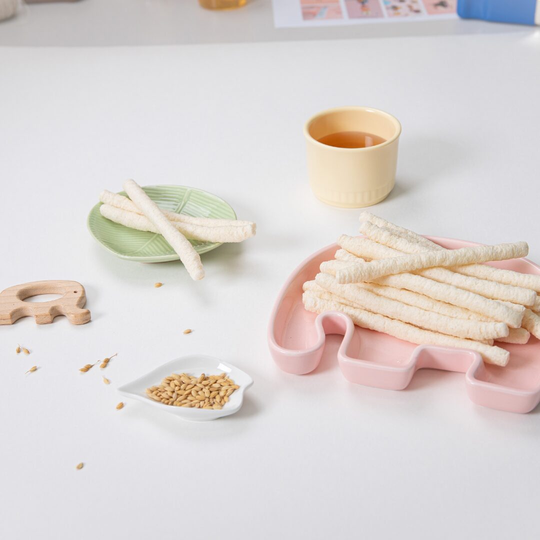 Bebedang Organic Brown Rice Stick - Red Apple and Carrot