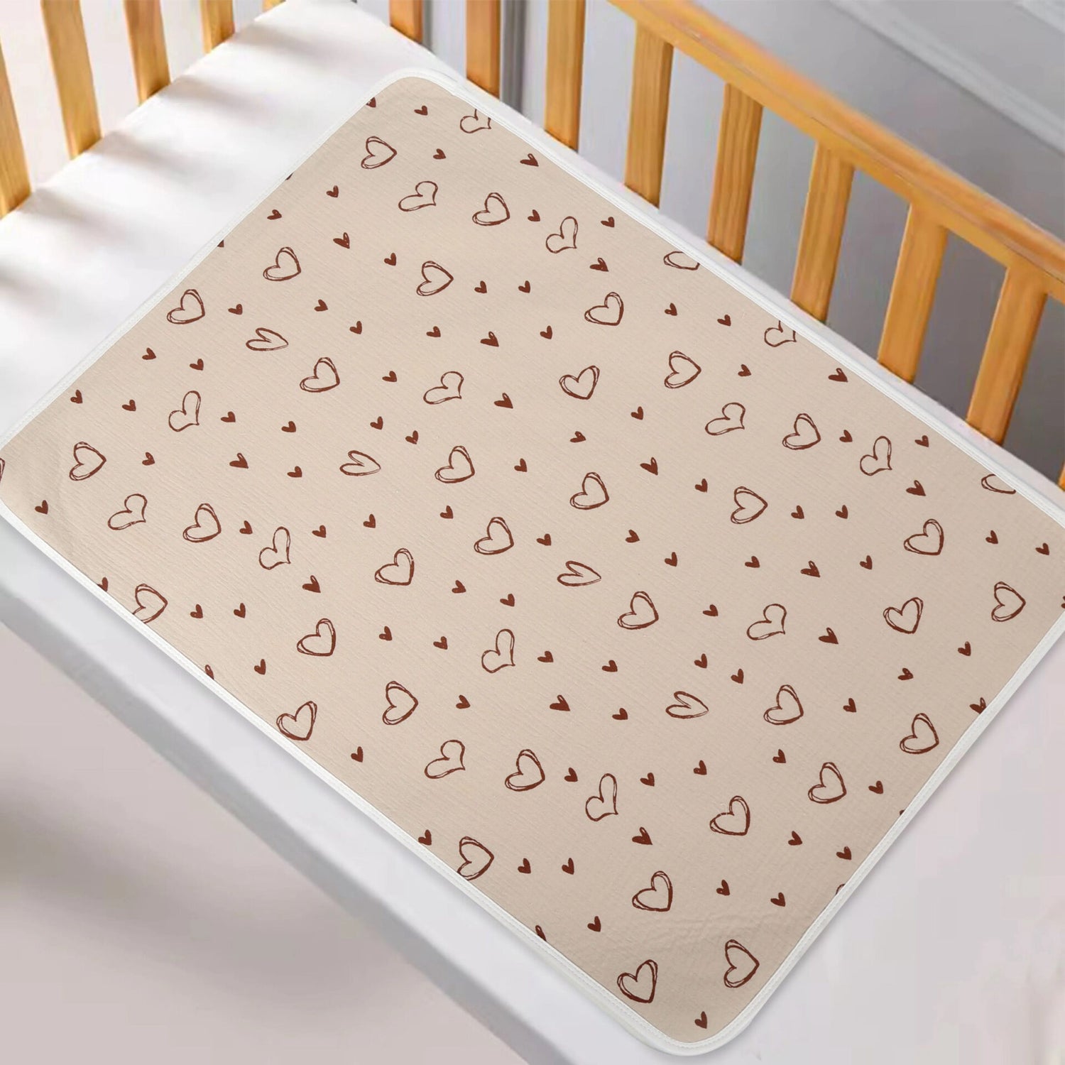 Bao Bei PH Jorge Medium Water Absorbent Diaper Changing Bedmat - Hearts
