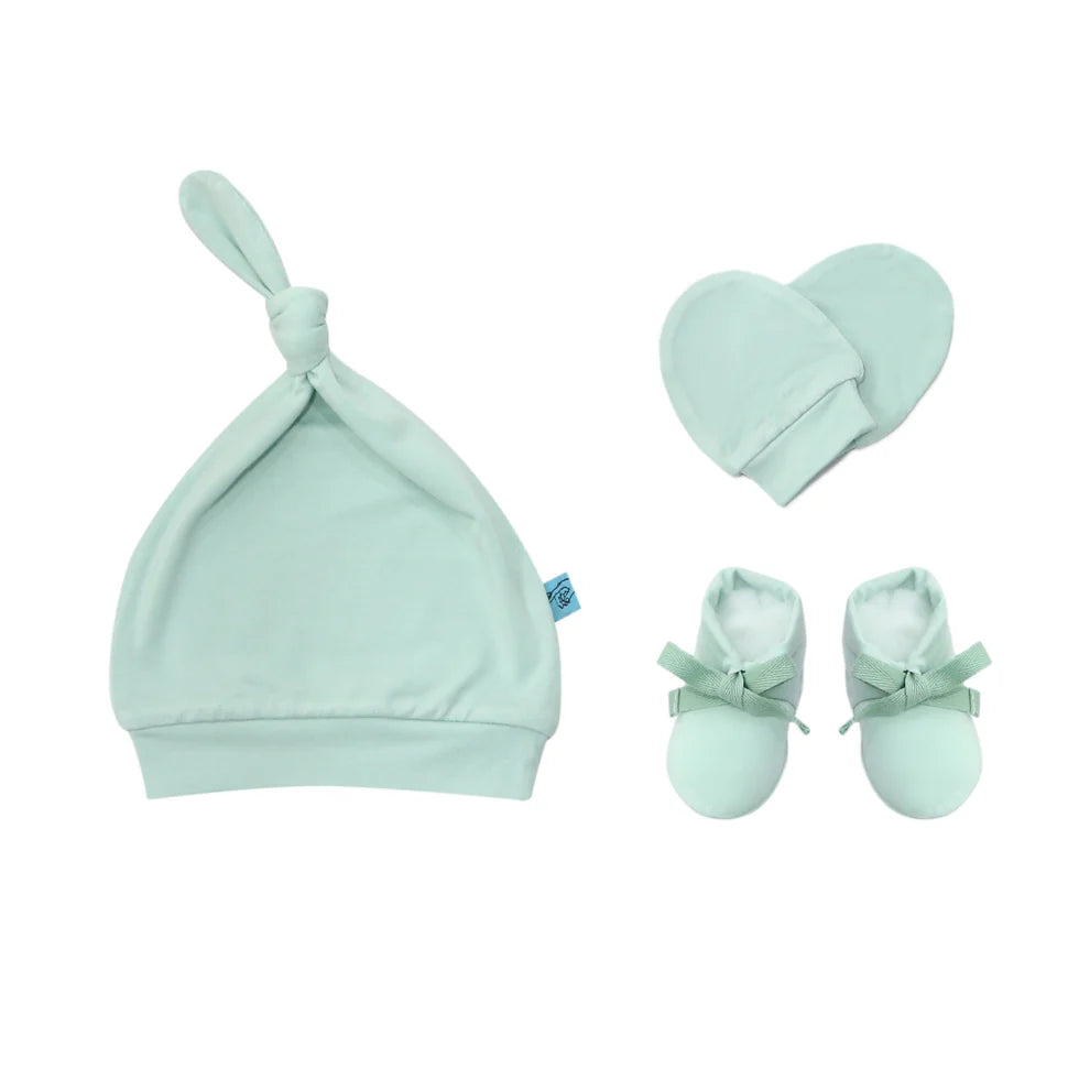 Zeno Bear Bamboo Bliss Newborn Essentials Set