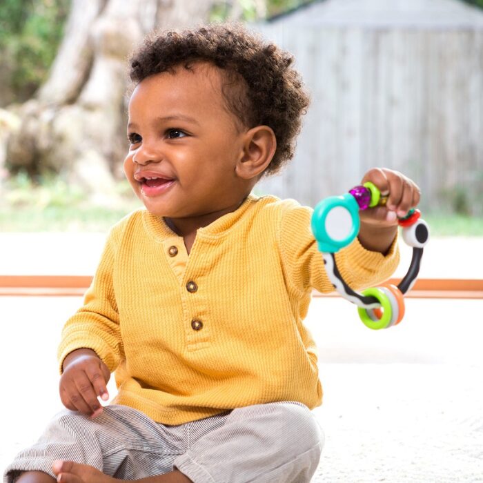 Infantino Shake and Spin Rattling Ring