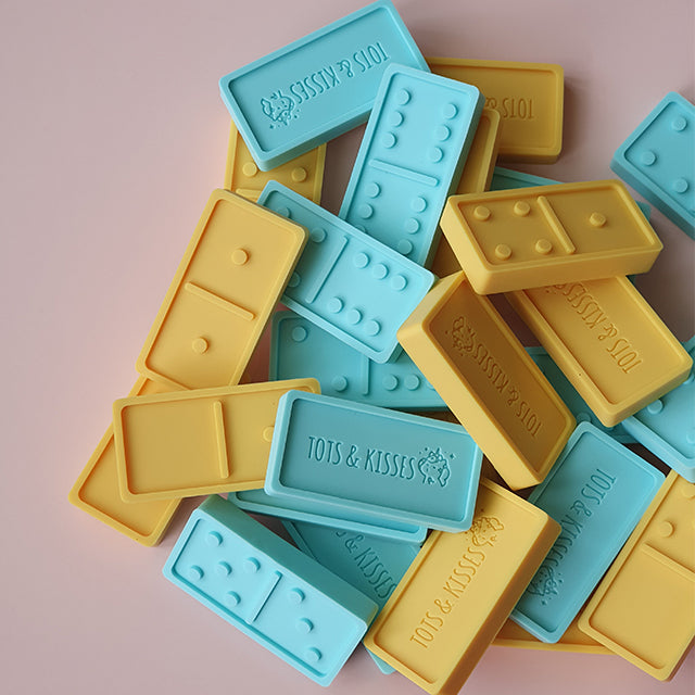 Tots and Kisses 28-Piece Premium Domino Set - Caribbean