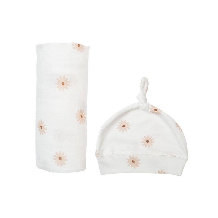 Lulujo Bamboo Bonnet and Swaddle Set - Daisies
